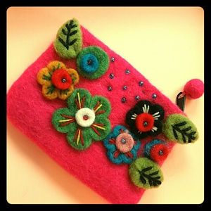 Cutest bag EVER!! WOOL coin clutch/purse